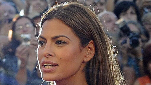 Eva Mendes: Ihre Traumfigur verdankt die Schauspielerin gesunder Ernährung und viel Sport. Eva Mendes: Ihre Traumfigur verdankt die Schauspielerin gesunder Ernährung und viel Sport.
