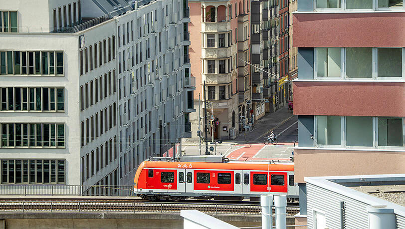 30 Prozent der Pendler kommen mit den &Ouml;ffentlichen &ndash; viele davon mit der S-Bahn.