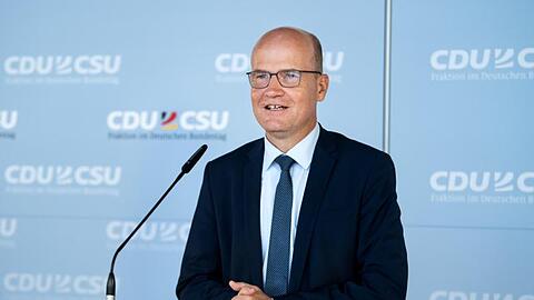 Unionsfraktionschef Ralph Brinkhaus würde gerne früher einen CDU-Vorsitzenden küren.