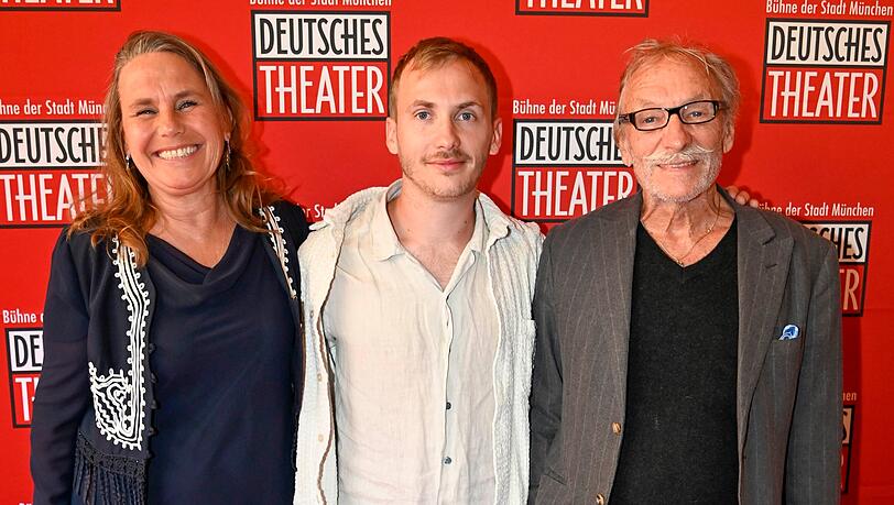 Marie-Theres Relin und Franz Xaver Kroetz mit dem gemeinsamen Sohn Ferdinand Marie-Theres Relin und Franz Xaver Kroetz mit dem gemeinsamen Sohn Ferdinand