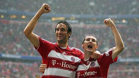 Luca Toni (l.) und Miro Klose: Wer wird das Strurm-Duo nächste Saison unterstützen?
