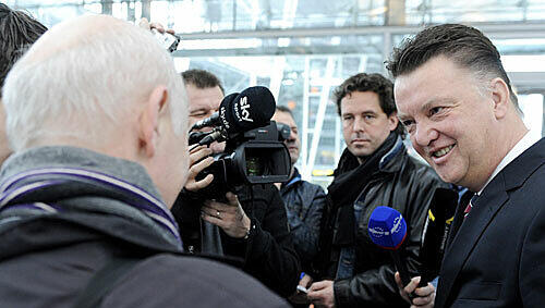 Louis van Gaal vor dem Abflug nach Katar Louis van Gaal vor dem Abflug nach Katar