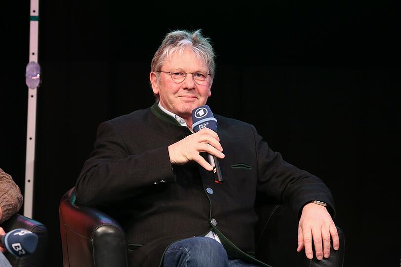 Rupert Ebner, Tierarzt: &bdquo;Eigentlich ist die Form der Tierhaltung, die in vielen Großbetrieben gemacht wird, überhaupt nicht rechtens.&ldquo;