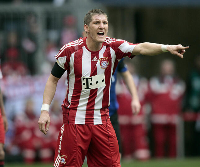 Schweinsteiger sauer: Der Mittelfeldstar fühlt sich von Materazzi provoziert.