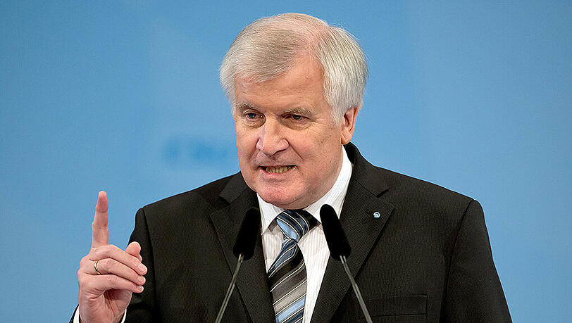 Hält an der Entscheidung fest, keinen dritten eigenständigen Konzertsaal in München zu bauen: Ministerpräsident Horst Seehofer. Hält an der Entscheidung fest, keinen dritten eigenständigen Konzertsaal in München zu bauen: Ministerpräsident Horst Seehofer.