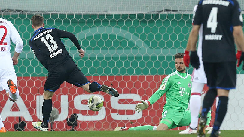 Sven Ulreich: Note 3. Der Ex-Paderborner Tom Starke blieb auf der Bank, Heynckes vertraute seinem Stammkeeper. Und Ulreich war im Eisschrank Paderborn auf Temperatur. Ohne Wackler in der gesamten Partie. Sven Ulreich: Note 3. Der Ex-Paderborner Tom Starke blieb auf der Bank, Heynckes vertraute seinem Stammkeeper. Und Ulreich war im Eisschrank Paderborn auf Temperatur. Ohne Wackler in der gesamten Partie.