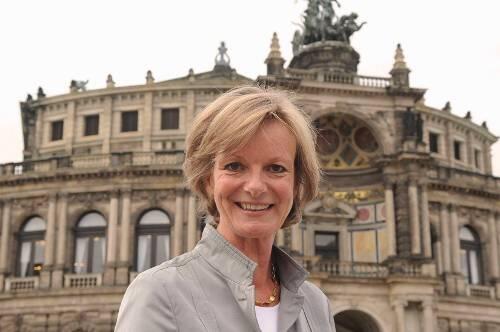 Die Ende Juli gestorbene Intendantin der Dresdner Semperoper, Ulrike Hessler, wird an diesem Mittwoch (8. August) in der Münchner Markuskirche mit einer Trauerfeier geehrt.