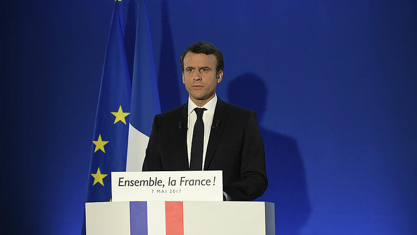 Eher staatsmännisch als ausgelassen: Emmanuel Macron trat nach seinem Wahlsieg in Paris vor seine Anhänger.