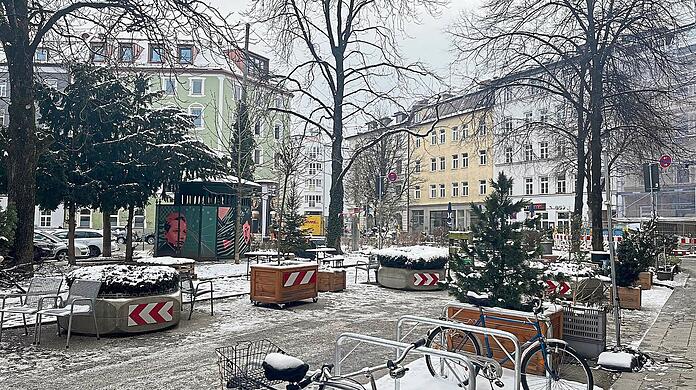 In der Weihnachtsnacht hat sich hier am Holzplatz ein Streit zwischen einer Kommunalpolitikerin und der Polizei ereignet.