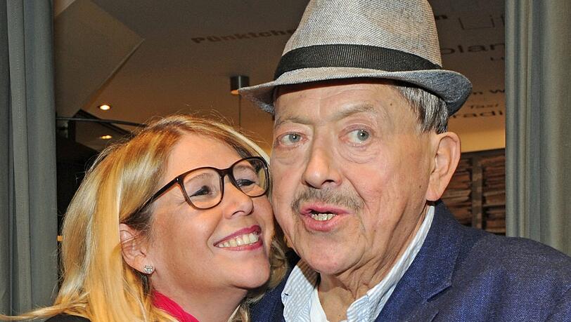 Sie gibt ihm Kraft: Joseph Hannesschläger und seine "Superheldin"-Frau Bettina im Rio. Sie gibt ihm Kraft: Joseph Hannesschläger und seine "Superheldin"-Frau Bettina im Rio.