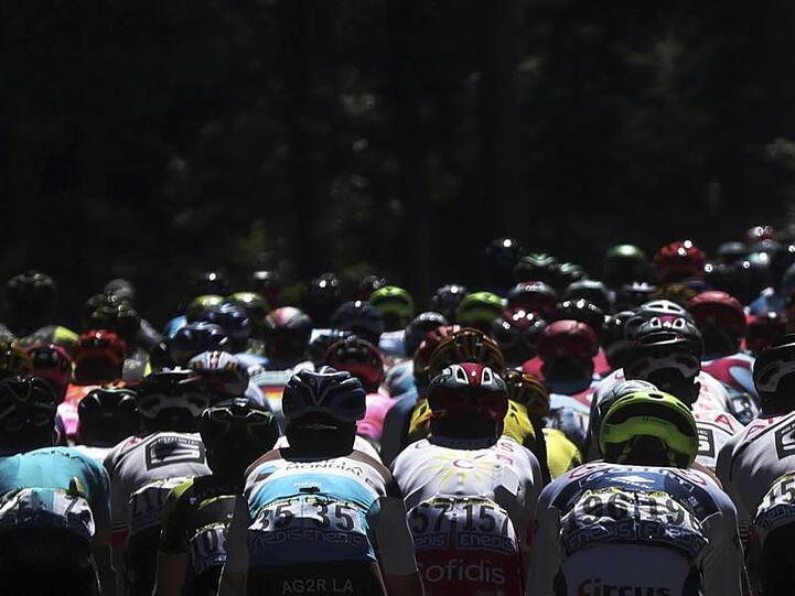 Die 6. Etappe der Tour de France geht erstmals ins Hochgebirge. Die Favoriten müssen sich nun zeigen.