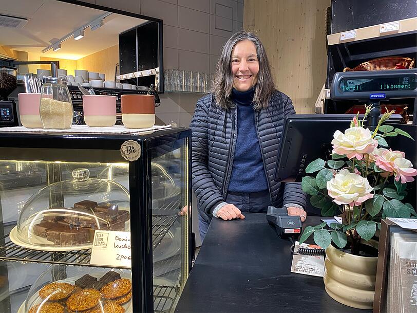 Beatrice Bommer vom "Eis & Brot"-Standl direkt neben der "Toilette f&uuml;r alle":  "Wenn ich erkl&auml;re, dass Menschen mit besonderem Pflegebedarf eine besondere Hygiene auf der Toilette ben&ouml;tigen, sto&szlig;e ich auch auf gro&szlig;es Verst&auml;ndnis."
