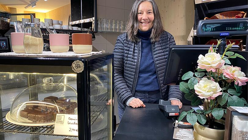 Beatrice Bommer vom "Eis & Brot"-Standl direkt neben der "Toilette f&uuml;r alle":  "Wenn ich erkl&auml;re, dass Menschen mit besonderem Pflegebedarf eine besondere Hygiene auf der Toilette ben&ouml;tigen, sto&szlig;e ich auch auf gro&szlig;es Verst&auml;ndnis."
