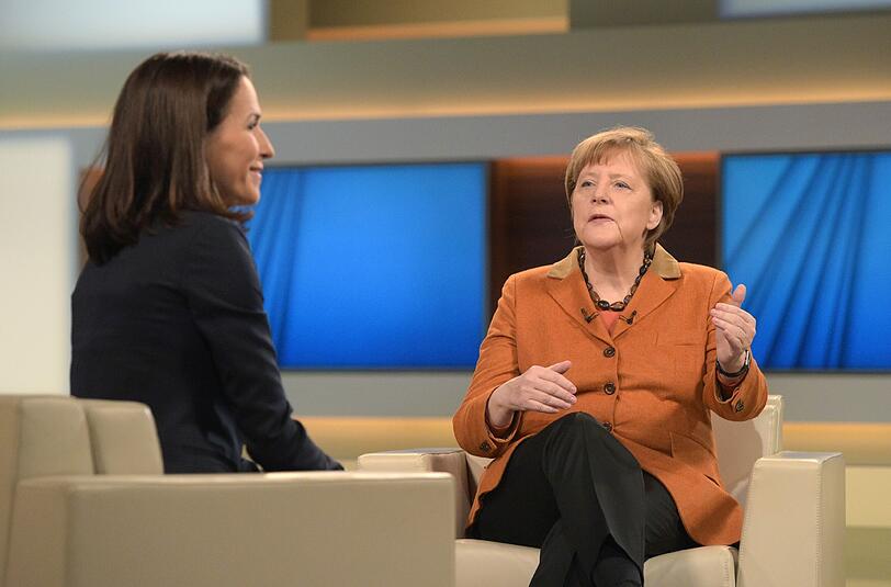 Im Berliner Filmstudio Adlershof: Bundeskanzlerin Angela Merkel und Moderatorin Anne Will.