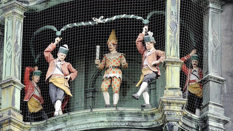 Das Glockenspiel im Rathausturm.