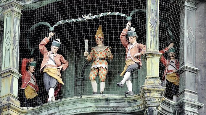Das Glockenspiel im Rathausturm.