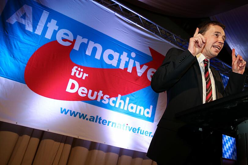 AfD-Chef Bernd Lucke: «Ich werde das Gefühl nicht los, dass der Abschieds-Ouzo beim Griechen um die Ecke in den letzten Jahren zwar kostenlos war &ndash; aber nicht umsonst.» Und weiter: «In Bayern gehöre ich sozusagen zu den Integrationsproblemen.»