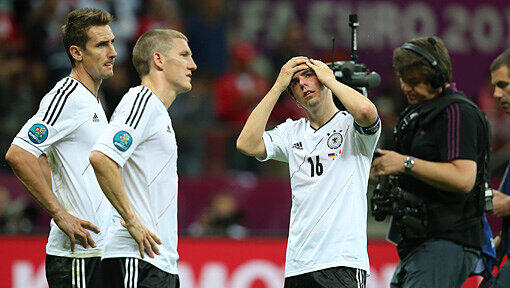 Ihm fehlte während des Turniers die Fitness: Bastian Schweinsteiger, (r.), Chef im deutschen Mittelfeld. Ihm fehlte während des Turniers die Fitness: Bastian Schweinsteiger, (r.), Chef im deutschen Mittelfeld.