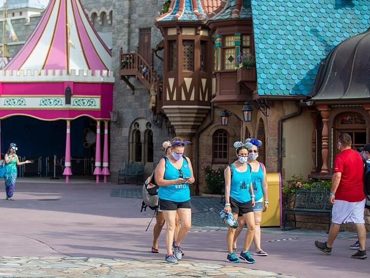 Kaum Gäste im Freizeitpark "Walt Disney World" in Florida.