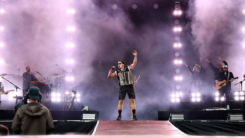 Fans können den Auftritt von "Volks-Rock'n'Roller" Andreas Gabalier am Samstag in München kaum erwarten.