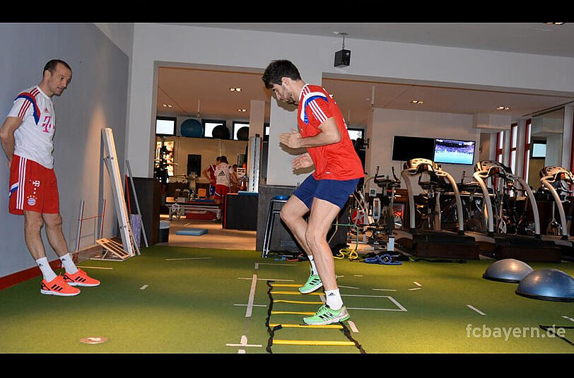Javi Martínez arbeitet an der Säbener Straße an seinem Comeback.