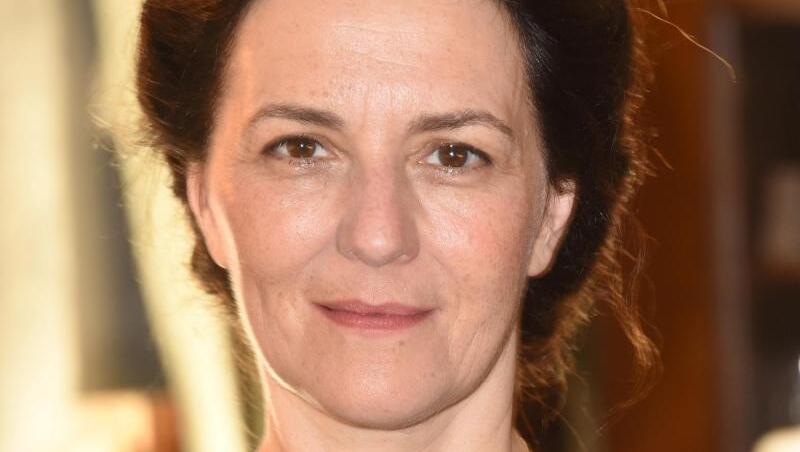 "Serien am Stück gucken, das kann ich ja mal nachholen, wenn ich eines Tages wirklich nicht mehr arbeiten sollte", sagt die Schauspielerin Martina Gedeck. "Serien am Stück gucken, das kann ich ja mal nachholen, wenn ich eines Tages wirklich nicht mehr arbeiten sollte", sagt die Schauspielerin Martina Gedeck.