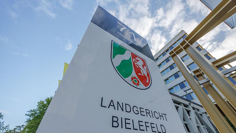 Das Landgericht Bielefeld hat ein Urteil zu geschändeten Leichen gesprochen. (Archivbild) Das Landgericht Bielefeld hat ein Urteil zu geschändeten Leichen gesprochen. (Archivbild)