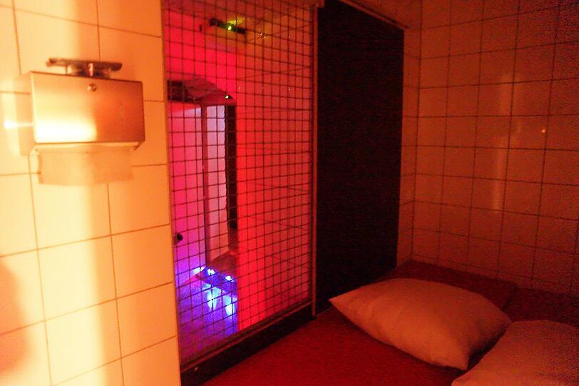 Impressionen aus dem so genannten Badehaus, dem Saunabereich der "Deutschen Eiche".