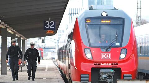 Bundespolizei München Streife Bahnsteig