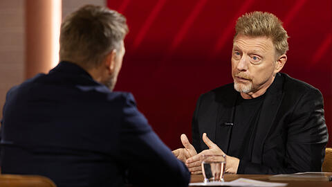 Ex-Tennisstar Boris Becker beantwortet die Fragen von Moderator Steven Gätjen in einem Exklusiv-Interview.