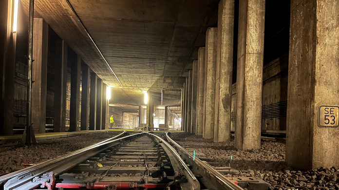 Der Blick von der Wendeanlage: Links und rechts erreicht der Zug nach etwa 50 Metern den Bahnsteig.