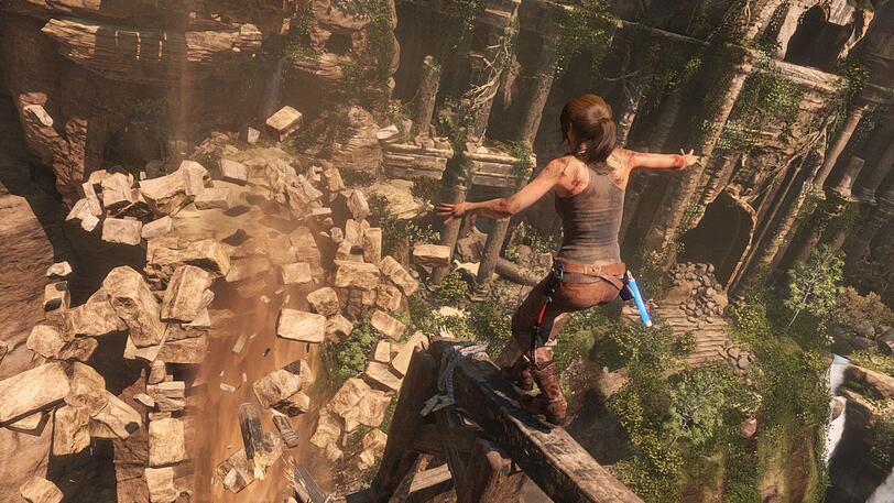 Noch sch&ouml;ner und gr&ouml;&szlig;er: Die Fortsetzung zum Serien-Neustart hei&szlig;t "Rise of the Tomb Raider" und l&auml;sst 2015 eine reifere, h&auml;rtere Lara nach der Quelle der Unsterblichkeit suchen.