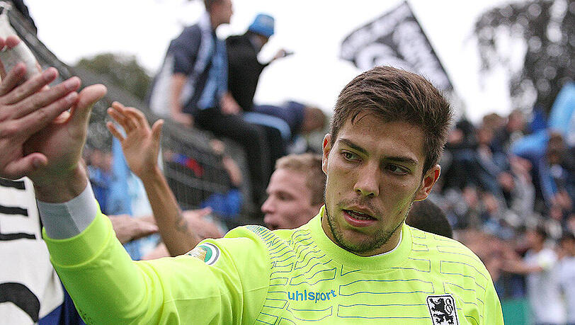 Feierte beim 2:1-Sieg im DFB-Pokal bei Holstein Kiel sein Debüt: Stefan Ortega. Feierte beim 2:1-Sieg im DFB-Pokal bei Holstein Kiel sein Debüt: Stefan Ortega.