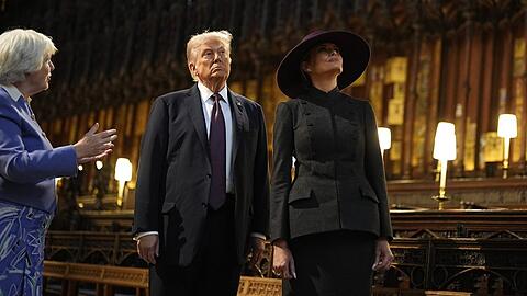 Donald und Melania Trump in der St.-Georgs-Kapelle auf Schloss Windsor.