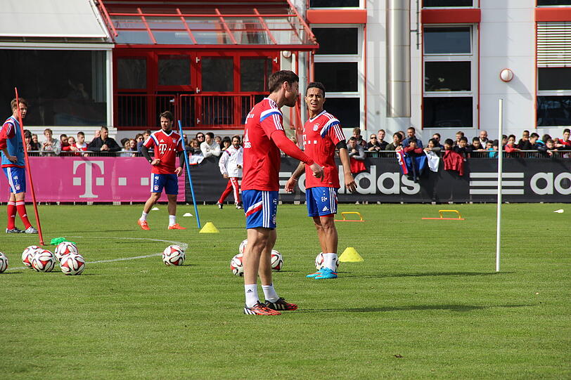 Am Dienstag gab's an der Säbener Straße ein öffentliche Trainingseinheit. Hier gibt's die Bilder!