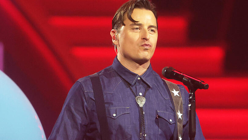 Andreas Gabalier spricht über seine Schlager-Kollegen und Kontroversen, die er ausgelöst hat.