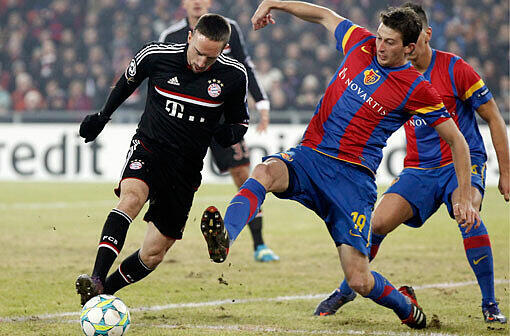 Szene aus dem Hinspiel zwischen dem FC Basel und Bayern München.