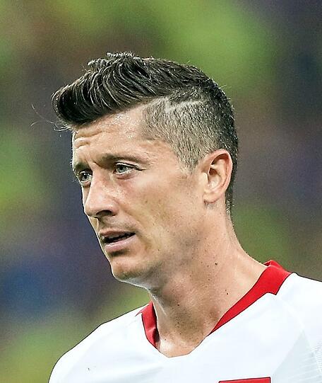 Zack, zack - raus in der Vorrunde: Robert Lewandowski. F: firo/Au'klick