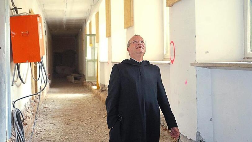 Bruder Emmanuel Rotter betreut die Obdachlosenhilfe. Die Klosterküche bekocht auch während der Renovierung 250 Obdachlose pro Tag.