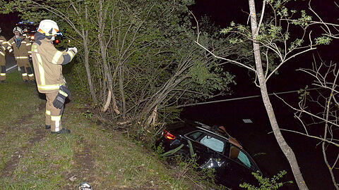 Bilder vom Unfallort: Der gebürtige Münchner ist in seinem Auto ertrunken.