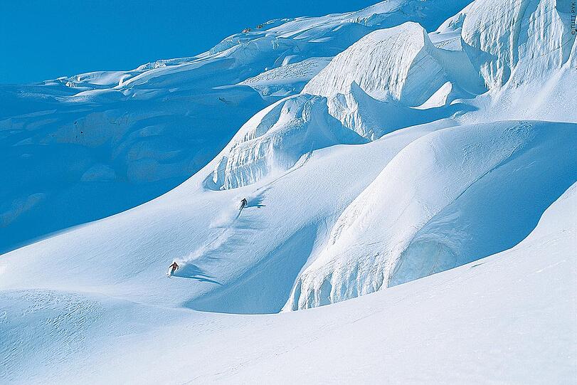 Ein Traum in Weiß ist die Abfahrt durch das Vallée Blanche nach Chamonix.