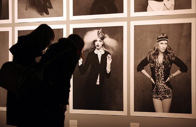 Die Ausstellung "The Little Black Jacket"
