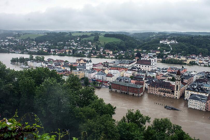 Der Pegelstand der Donau in Passau steigt und steigt. Die Bilder der Überflutung aus der Altstadt.