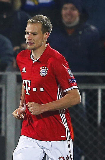 Holger Badstuber - Note 4: Erstes Champions-League-Spiel nach 364 Tagen. Ging nicht gut los: Abstimmungsprobleme mit Keeper Ulreich, fast das 0:1. Auch vorne torgefährlich: Prüfte in Minute 22 Rostows Keeper mit einem feinen Kopfball.
