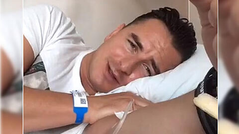 Kauert im Krankenhausbett: Andreas Gabalier.