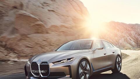 Nach der Absage des Genfer Autosalons hat BMW die Weltpremiere des vollelektrischen Concept i4 ohne Publikum in München gefeiert und im Internet übertragen.