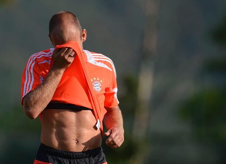 Den Donnerstagnachmittag gibt Trainer Heynckes seinen Spielern frei. Am Mittwoch mussten sie dafür bei strahlendem Sonnenschein ordentlich schwitzen - und nahmen's gelassen.