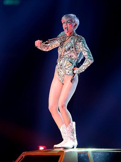 Weitere heiße Bilder von Miley Cyrus in der Bilderstrecke.