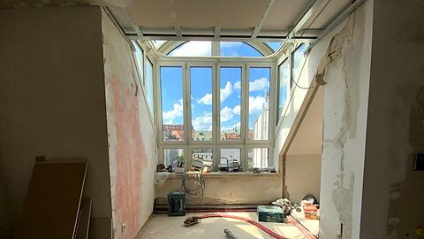 Aktuell werden beide Appartements renoviert. Aber der Ausblick bleibt so, wie er einmal war.
