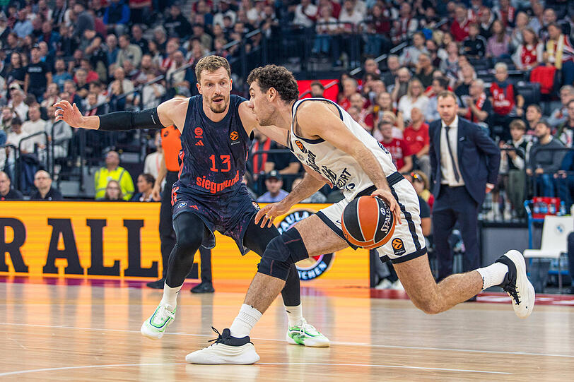 Verloren am Freitagabend im SAP Garden: Die Basketballer des FC Bayern um Andreas Obst. Verloren am Freitagabend im SAP Garden: Die Basketballer des FC Bayern um Andreas Obst.